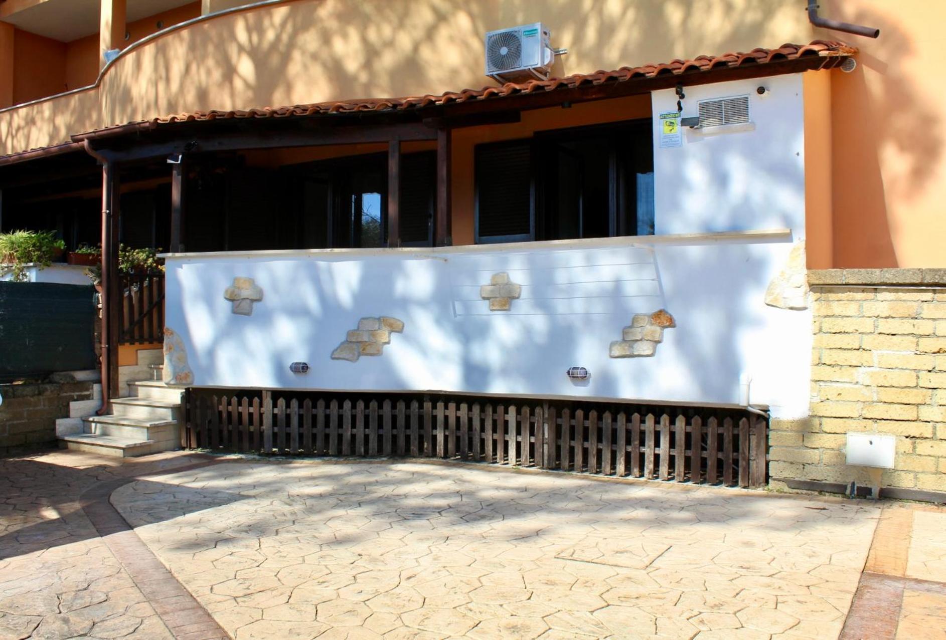 Apartament The Garden House Fco, Self Check In And Free Private Parking Fiumicino Zewnętrze zdjęcie